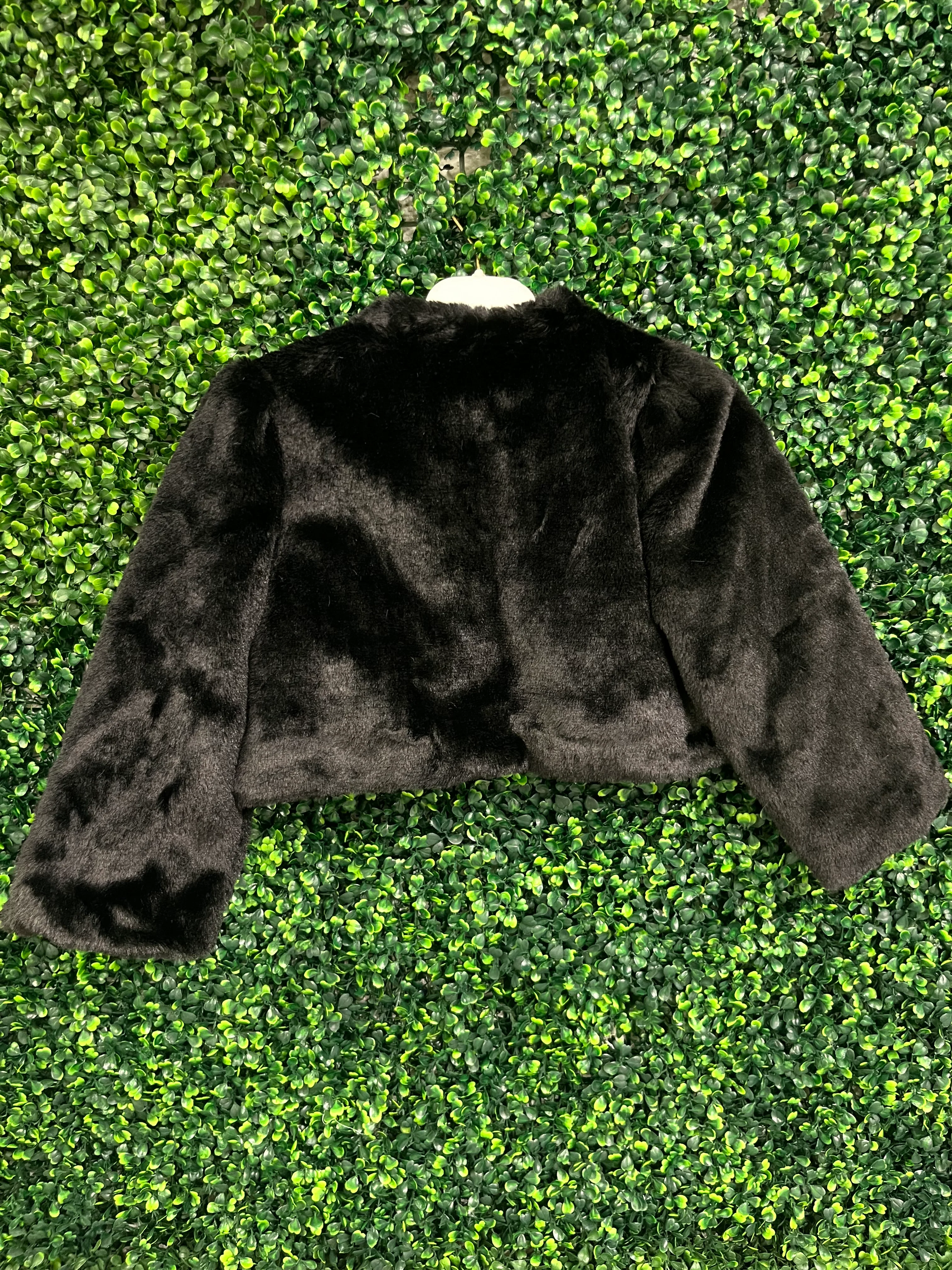 Beggi Girls’ Black Faux Fur Bolero 184 - Image 4