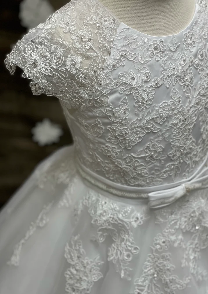 Sweetie Pie Extended Shoulder Lace Applique Gown - 4041 - Image 4