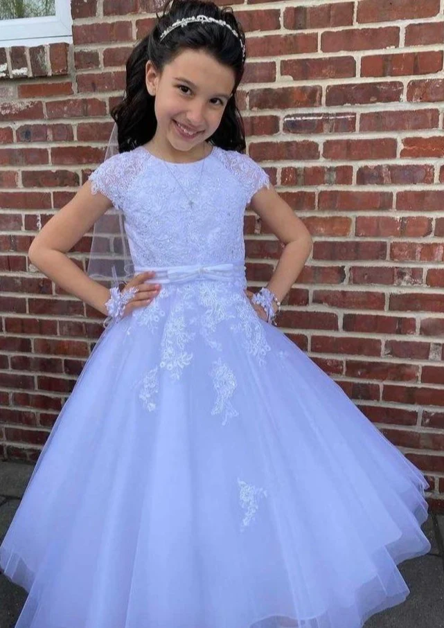 Sweetie Pie Extended Shoulder Lace Applique Gown - 4041 - Image 9