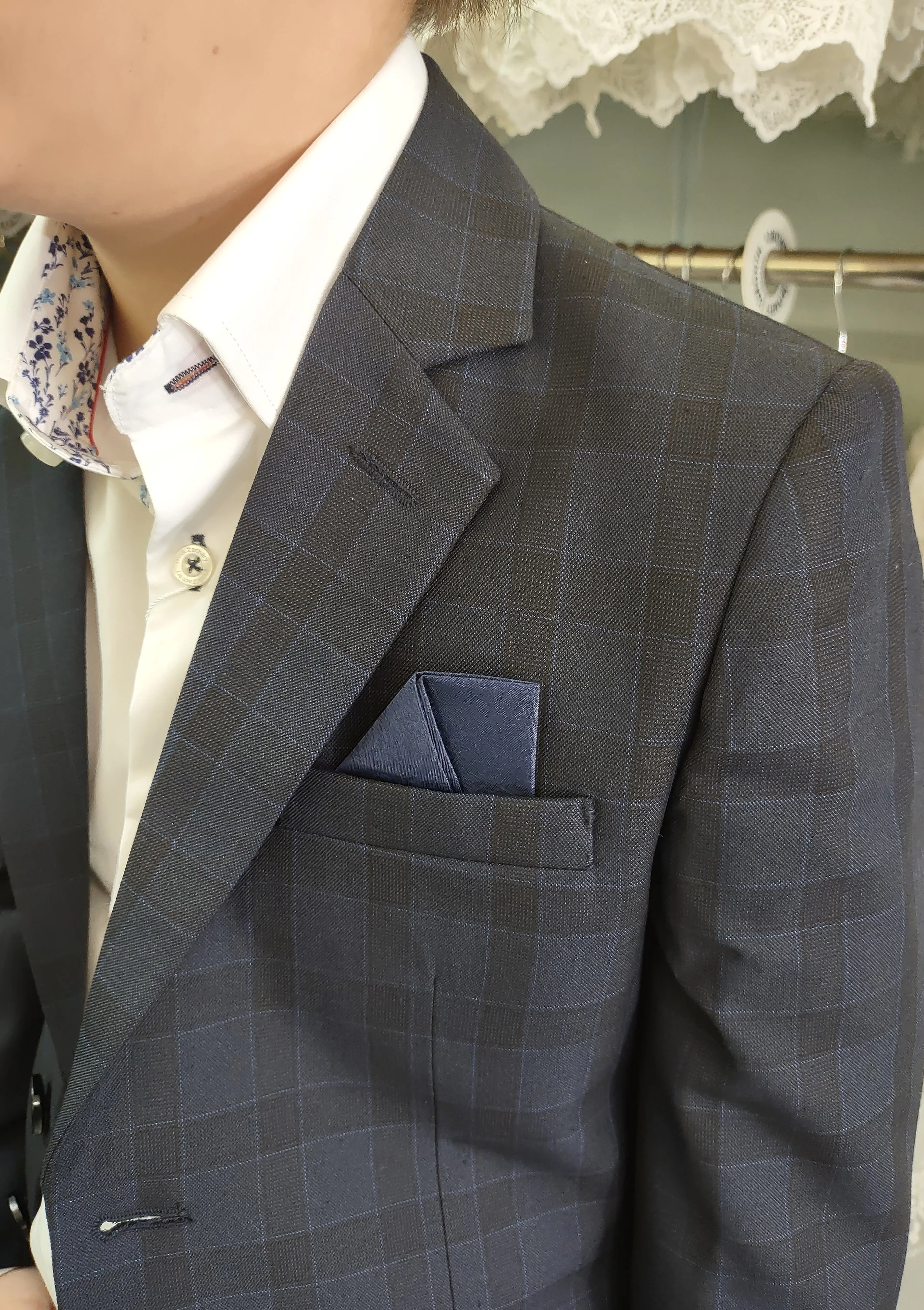 Leo & Zachary Boys' Navy Check Pattern Suit - Image 3