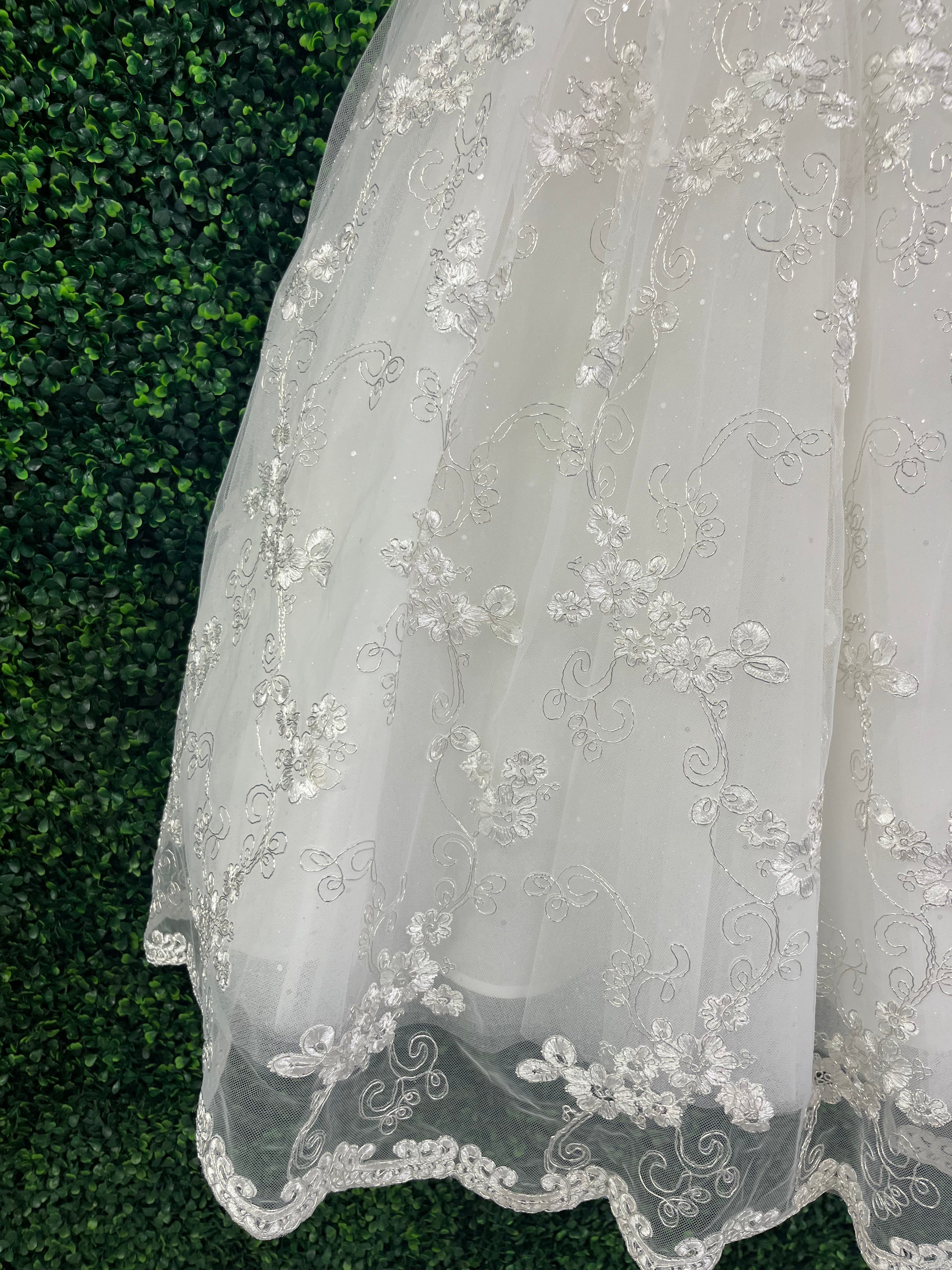 Princess Daliana Girls’ Metallic Full Lace Gown - Z24334 - Image 3