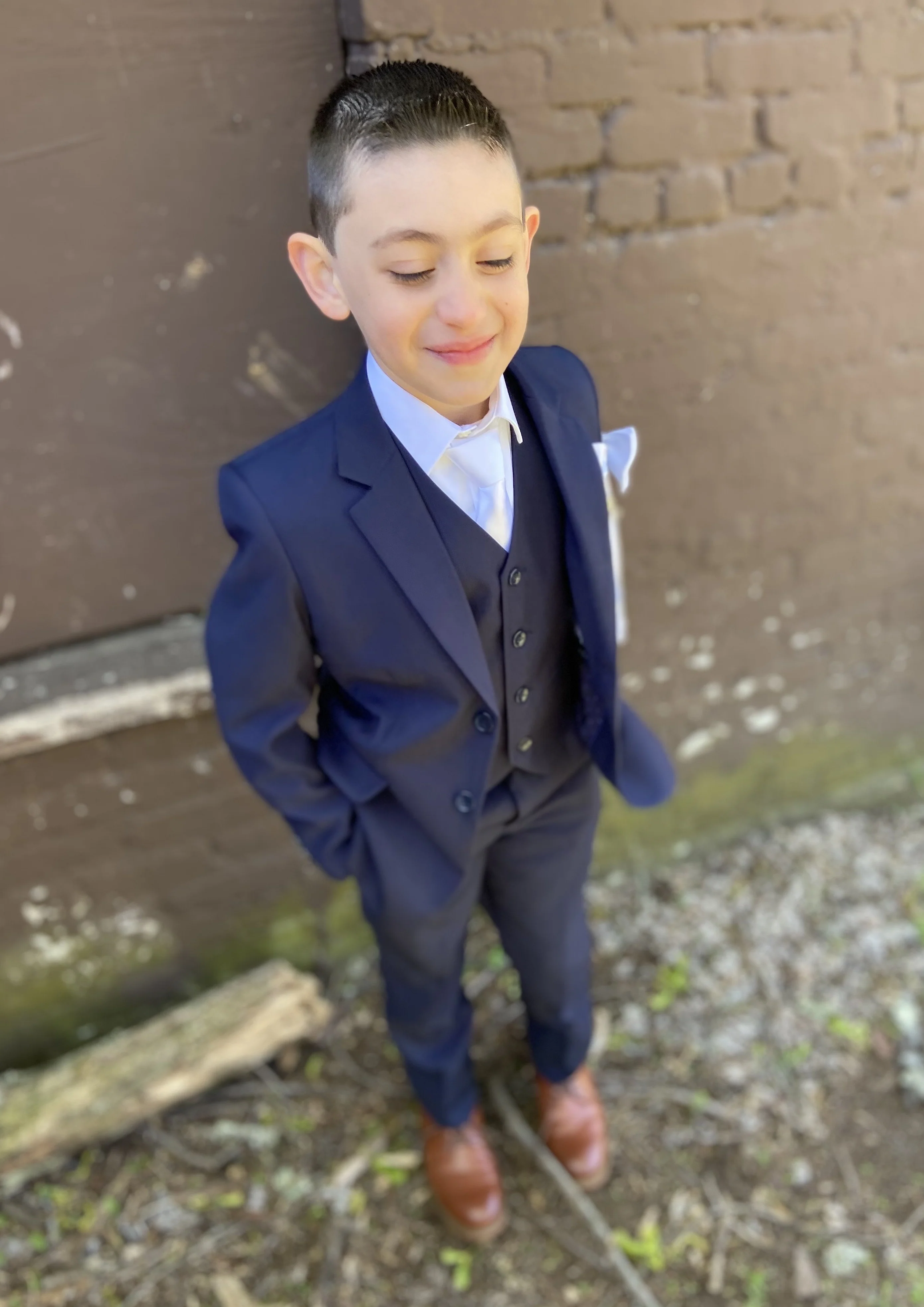 Fouger Three Piece Light Navy Suit - Image 3